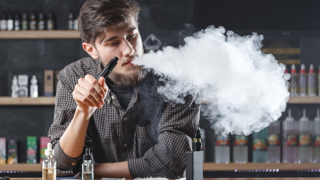 Unveiling the Truth About Vapes: Myths vs. Facts